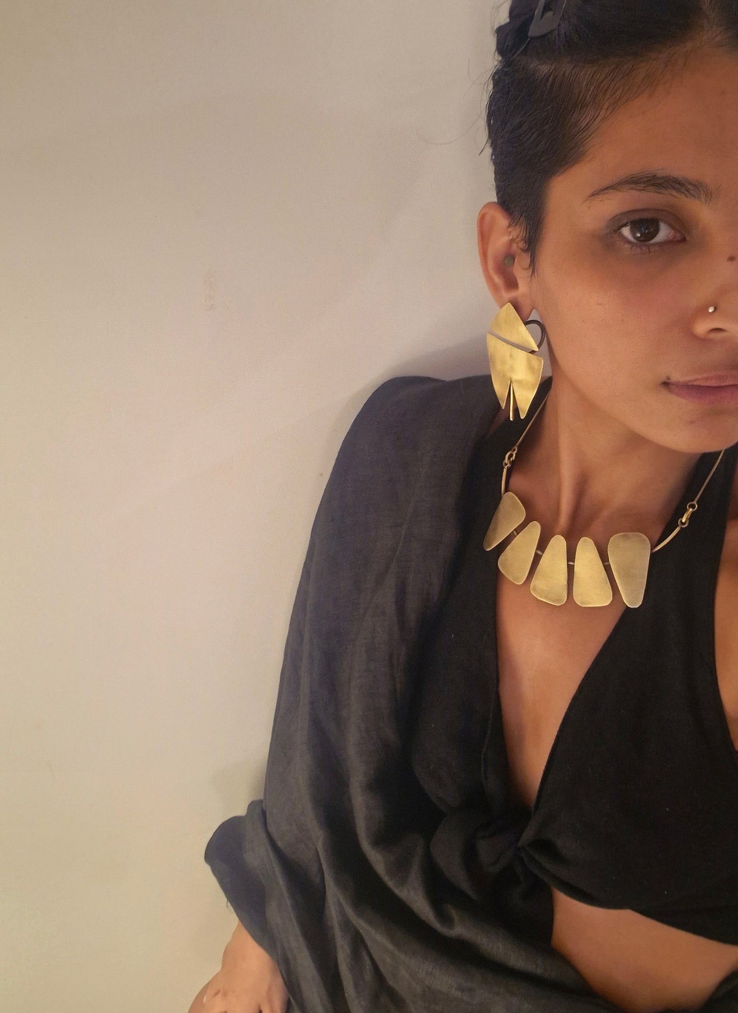 DZINO neckpiece