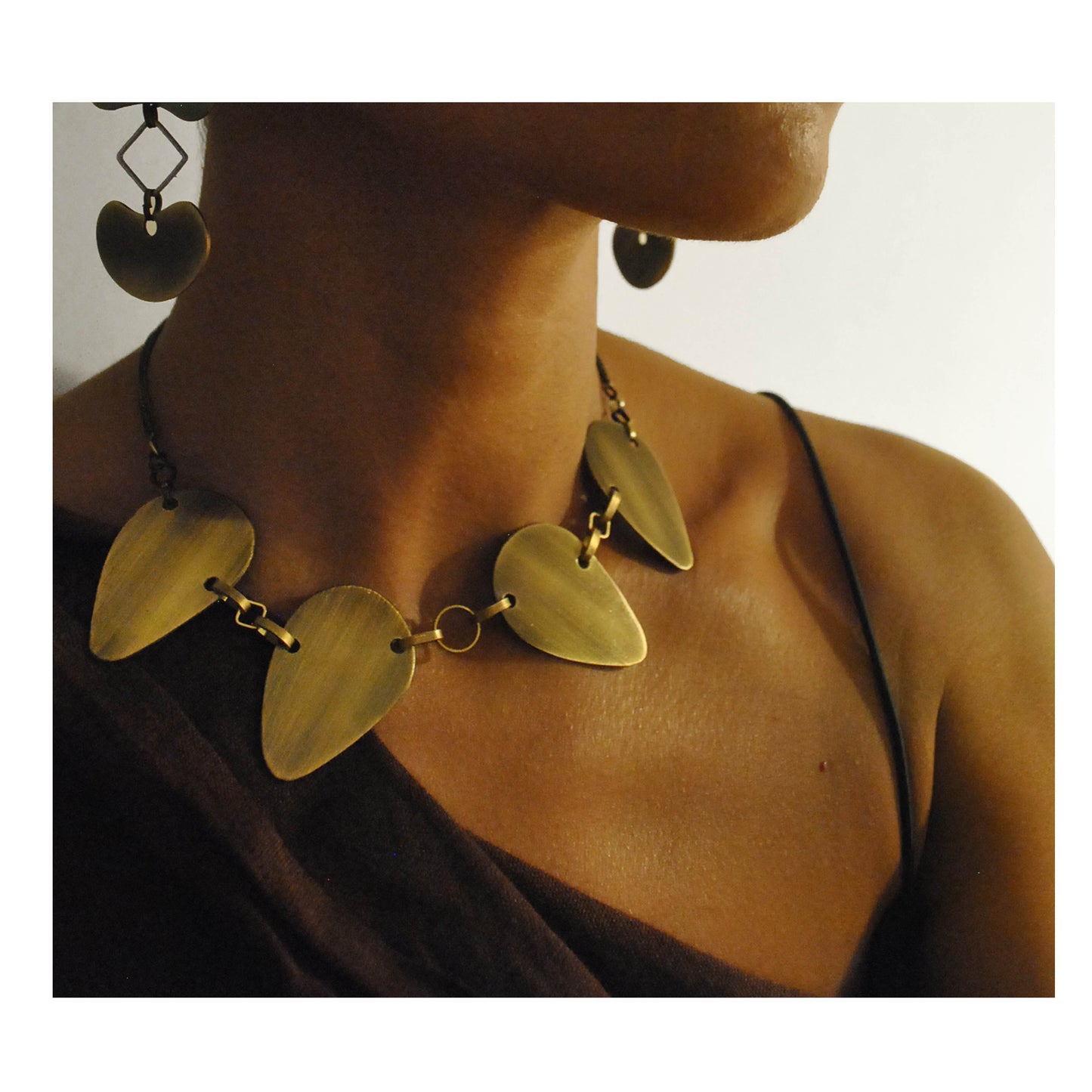 cristata neckpiece