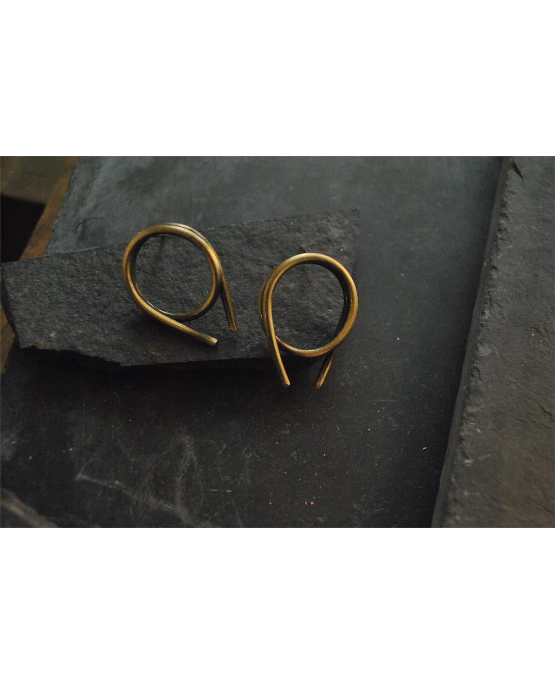 QUAME ear-studs