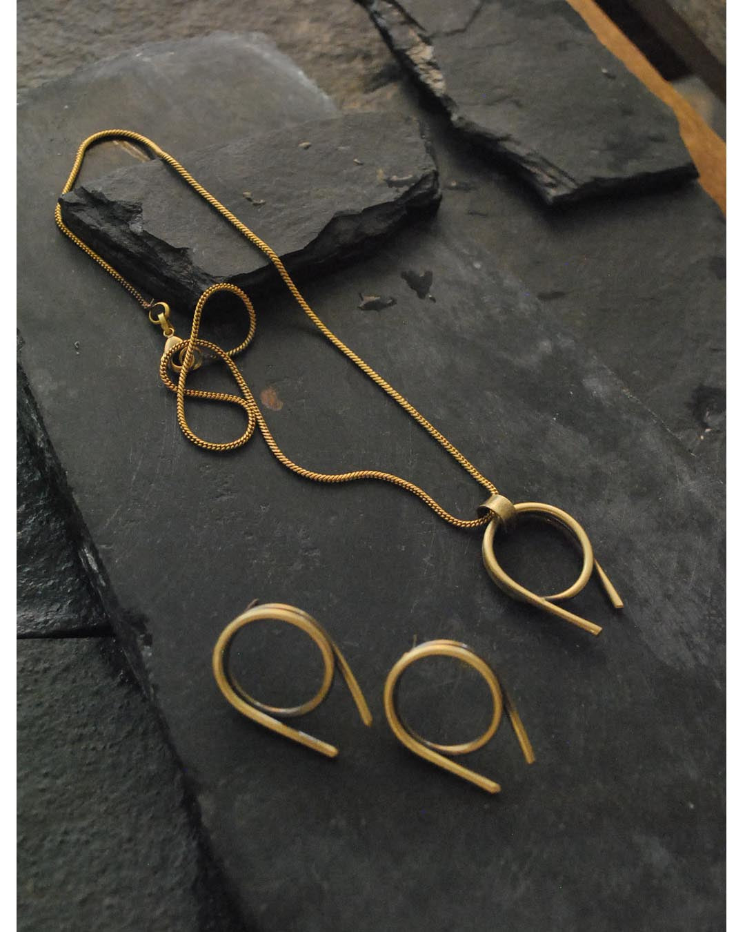 QUAME pendant-chain