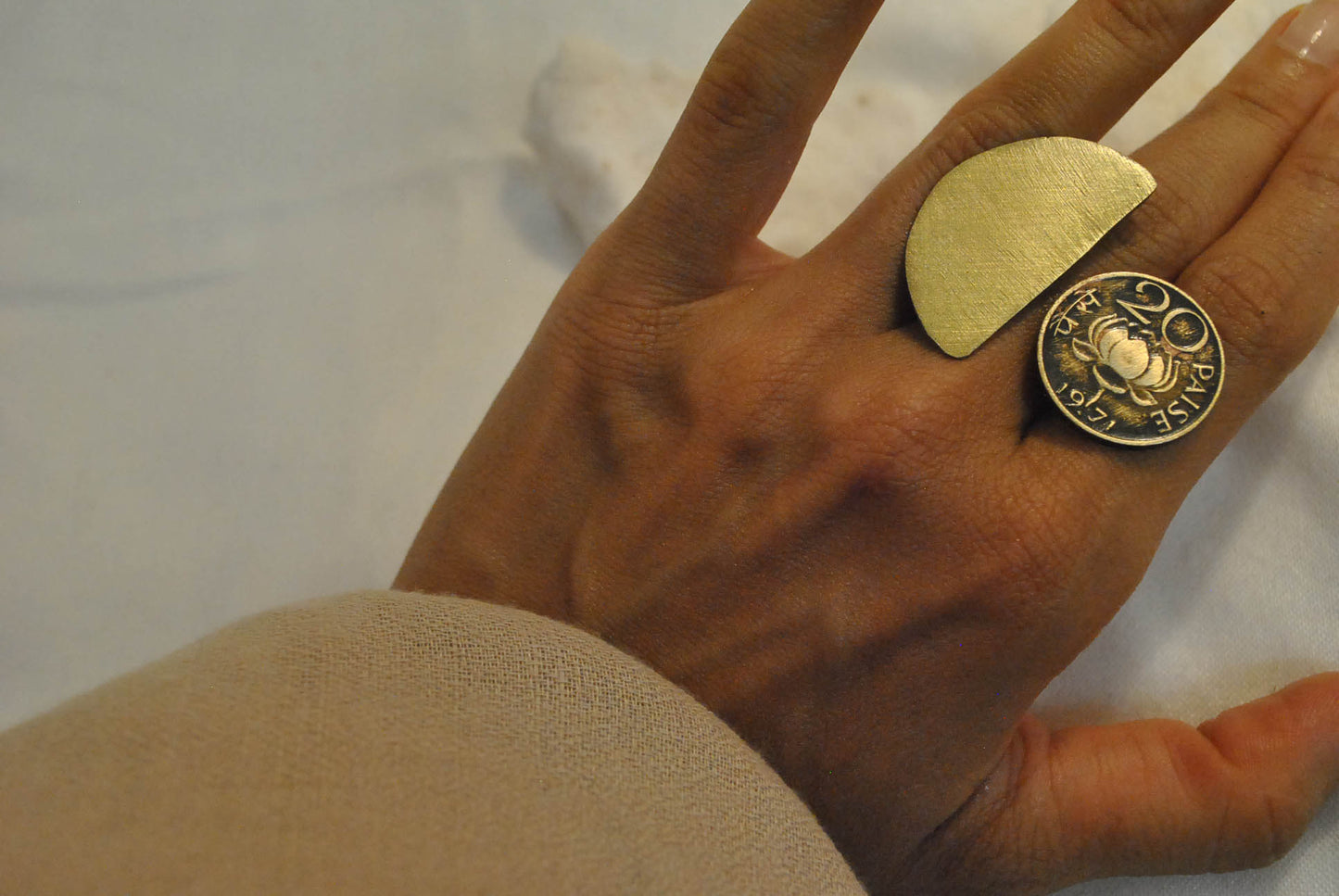 20 paise semi-circle split ring