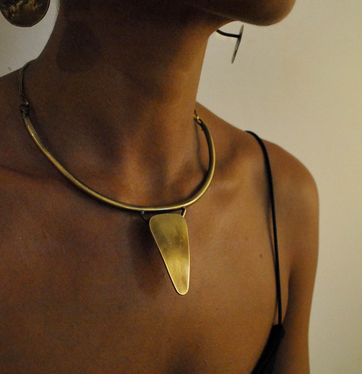 ANYSS neckpiece