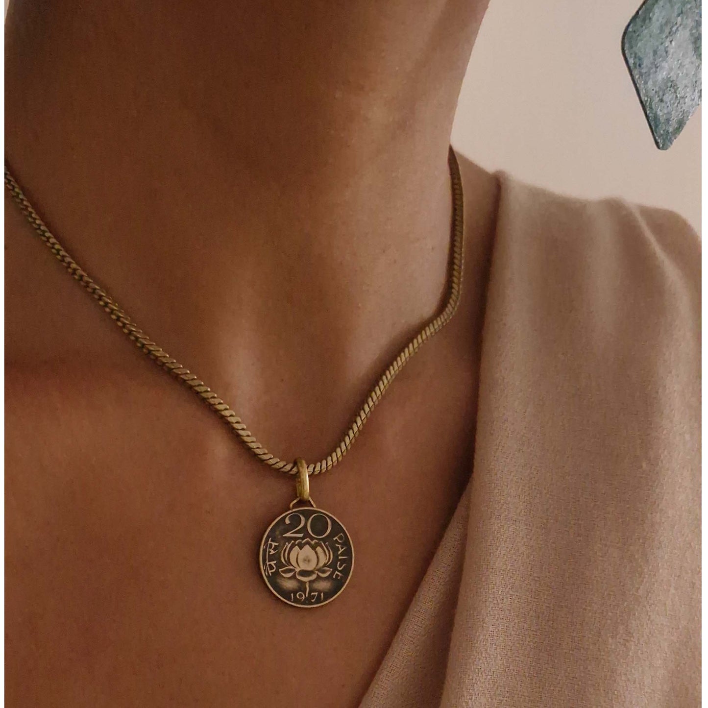 20 paise pendant with thick chain