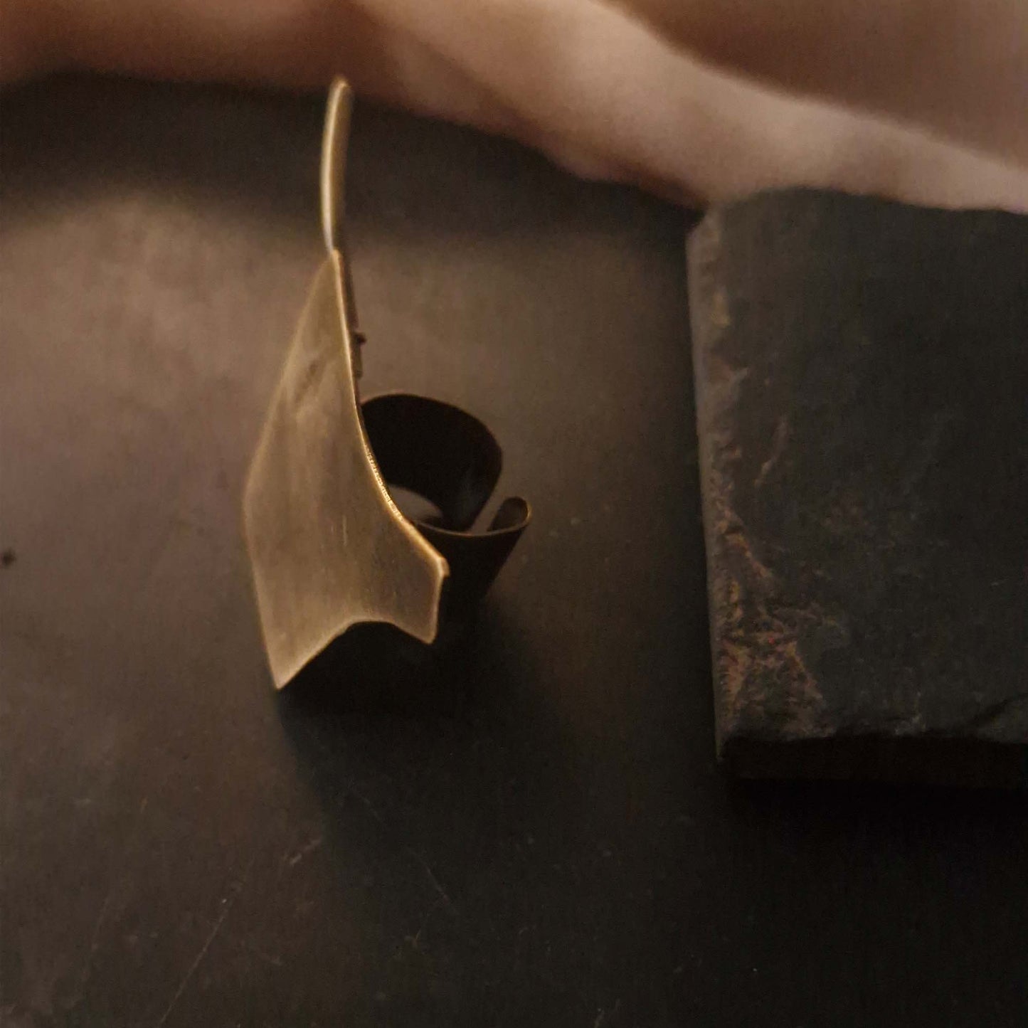 KIRASO finger-ring