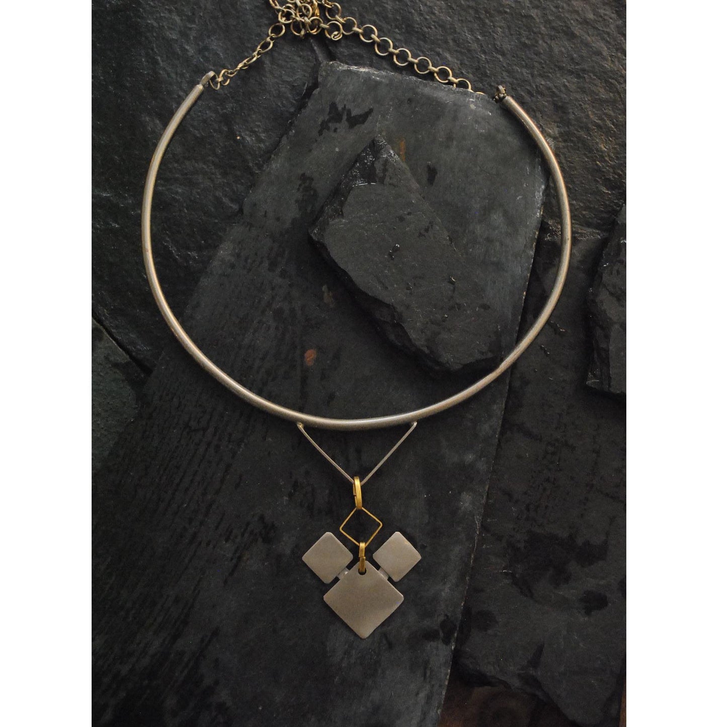 DIRECTIONAL neckpiece-5