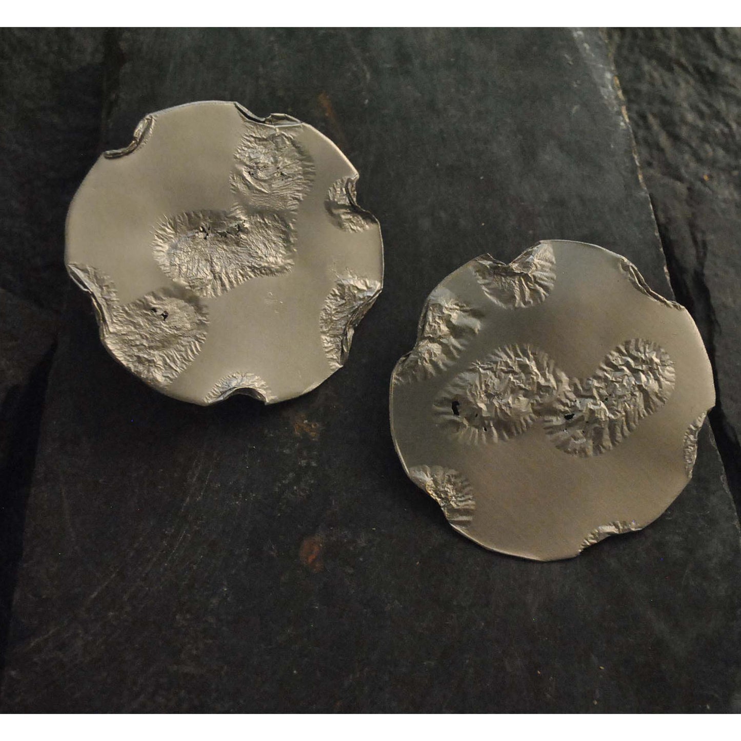 KISIWA ear-studs -2