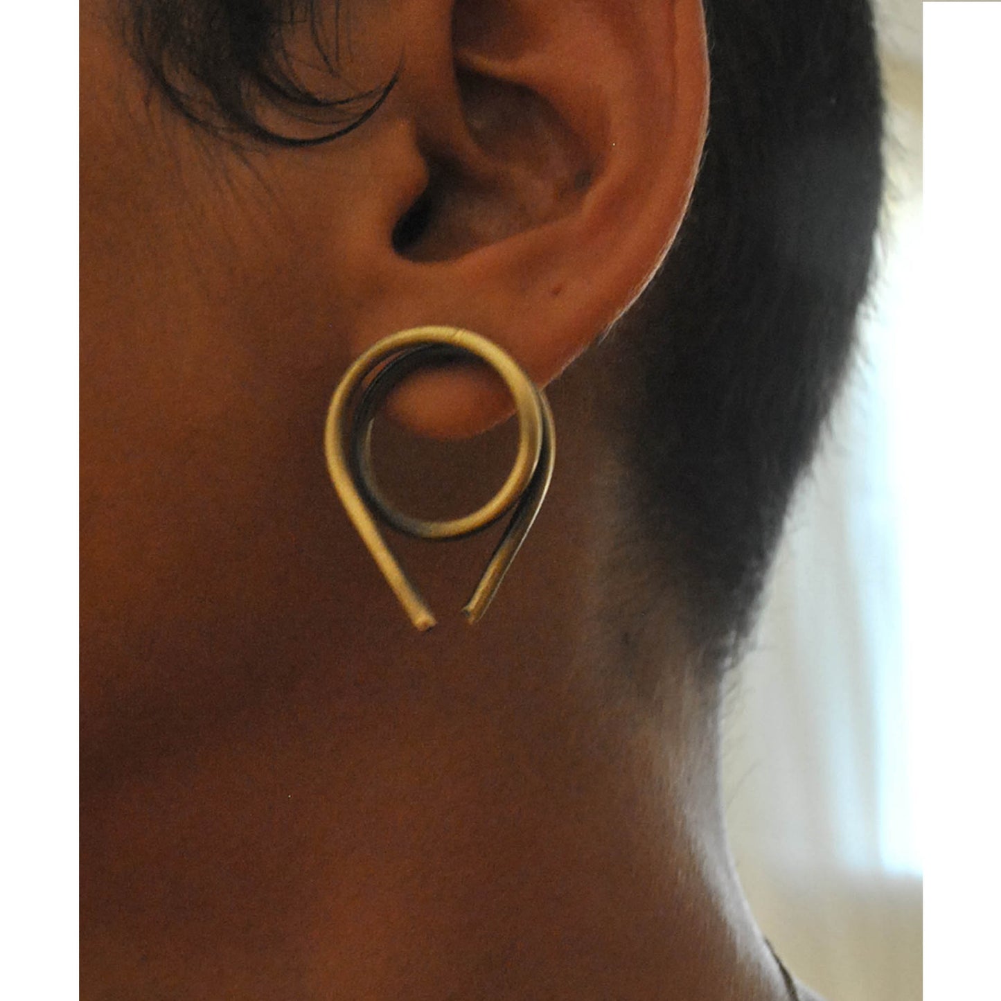 QUAME ear-studs