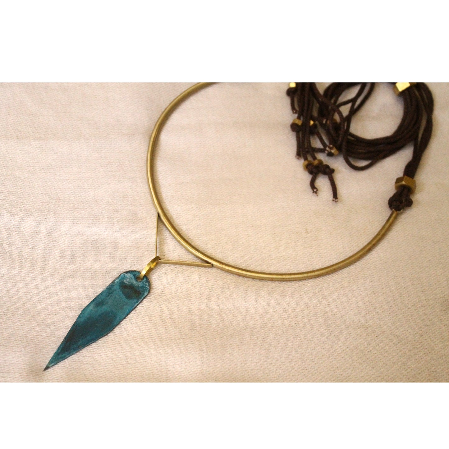 directional neckpiece - 1