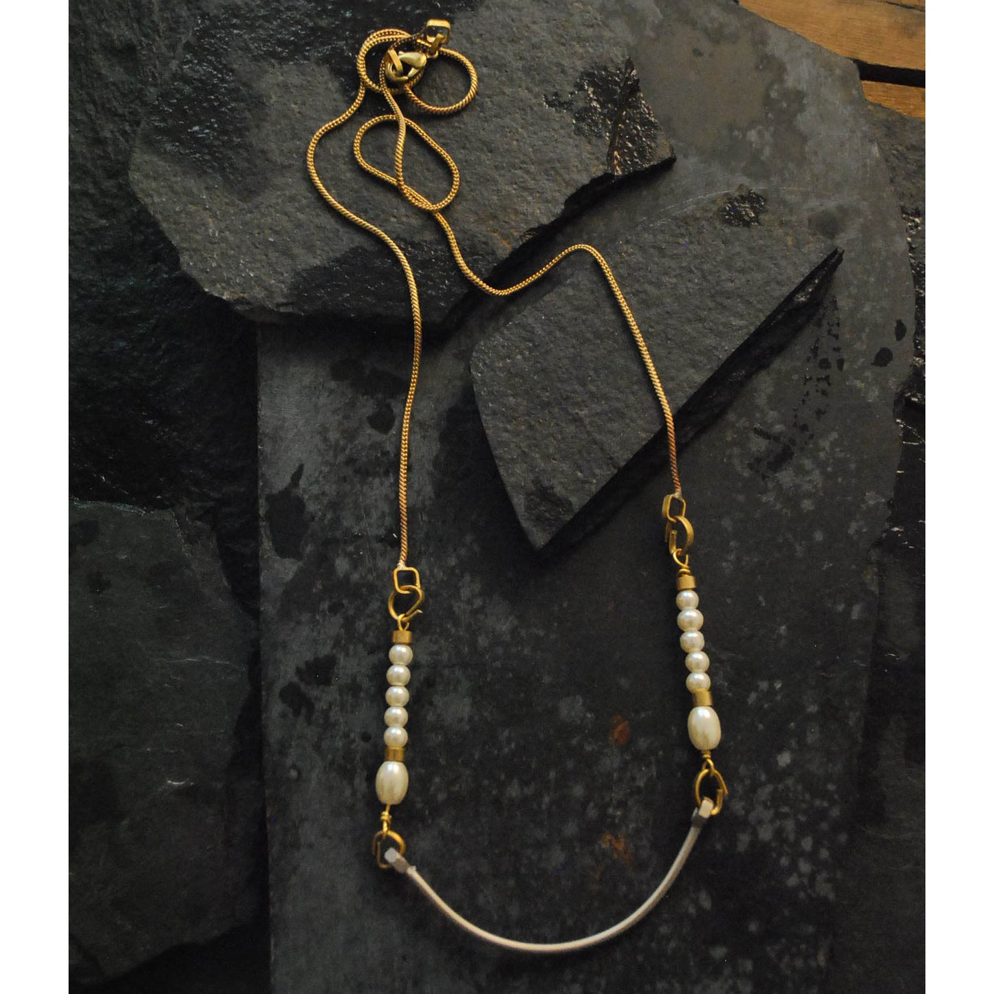 GALAZ neckpiece
