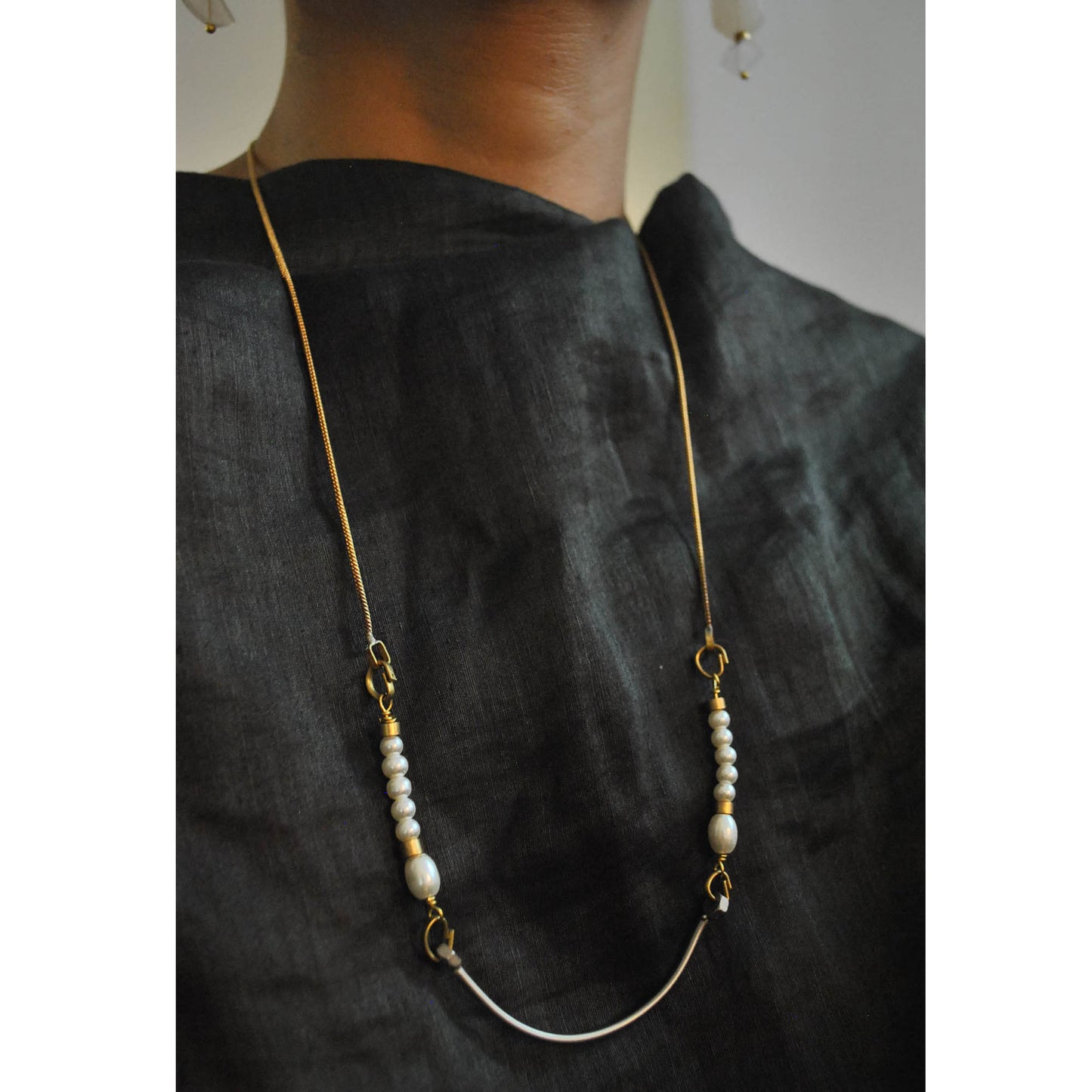 GALAZ neckpiece